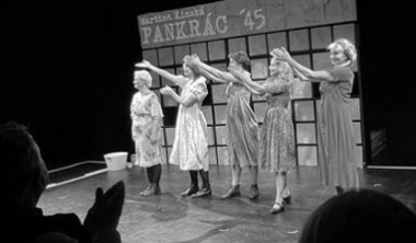 Play Draws Applause, Discussion